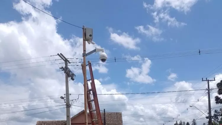 Mais câmeras são instaladas em Rio Negro dentro do programa Cidade Segura